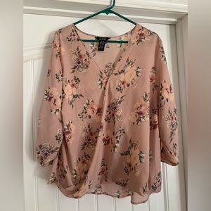 Justify pink floral 1x top